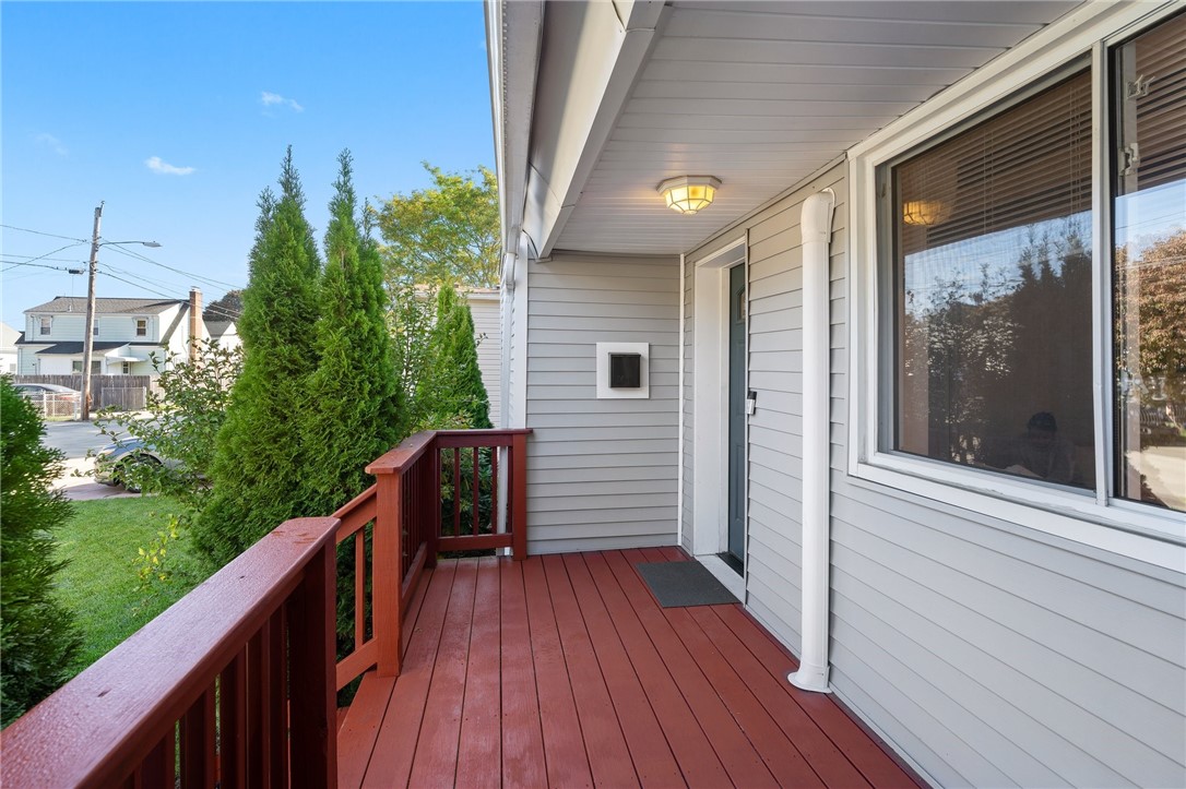 4 Harbourd Road Johnston, RI 02919 - Photo 8 of 39