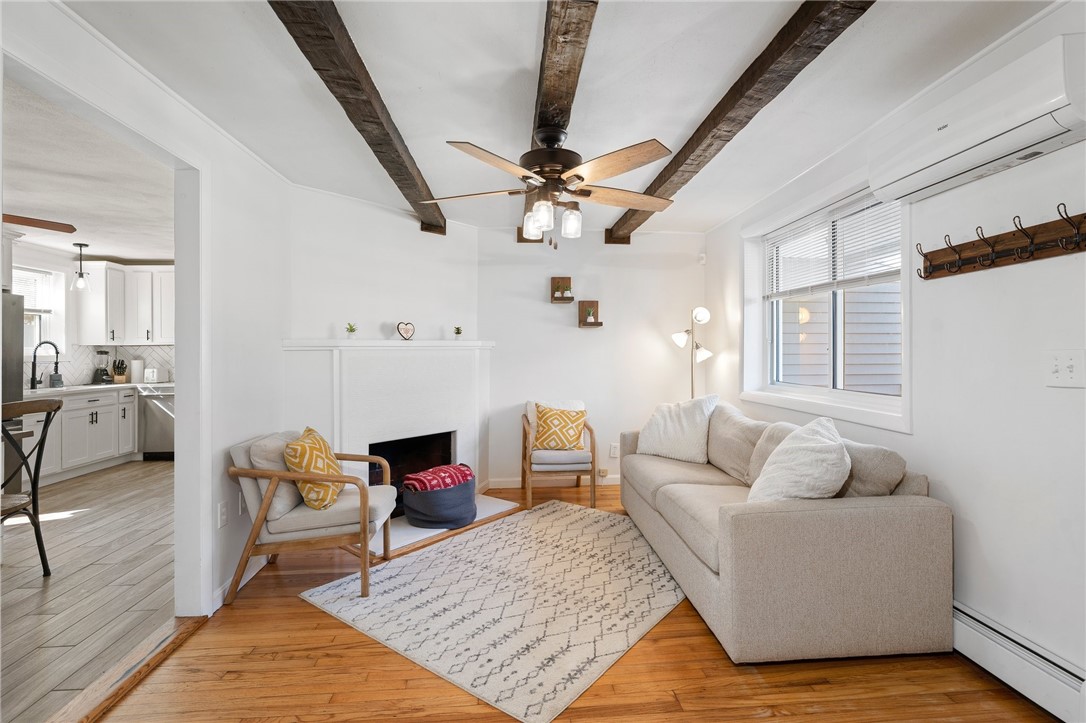 4 Harbourd Road Johnston, RI 02919 - Photo 9 of 39