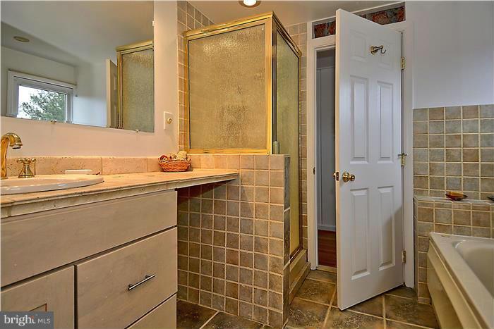 9927 Markham Street Silver Spring, MD 20901 - Photo 22 of 26 Bath (Master)