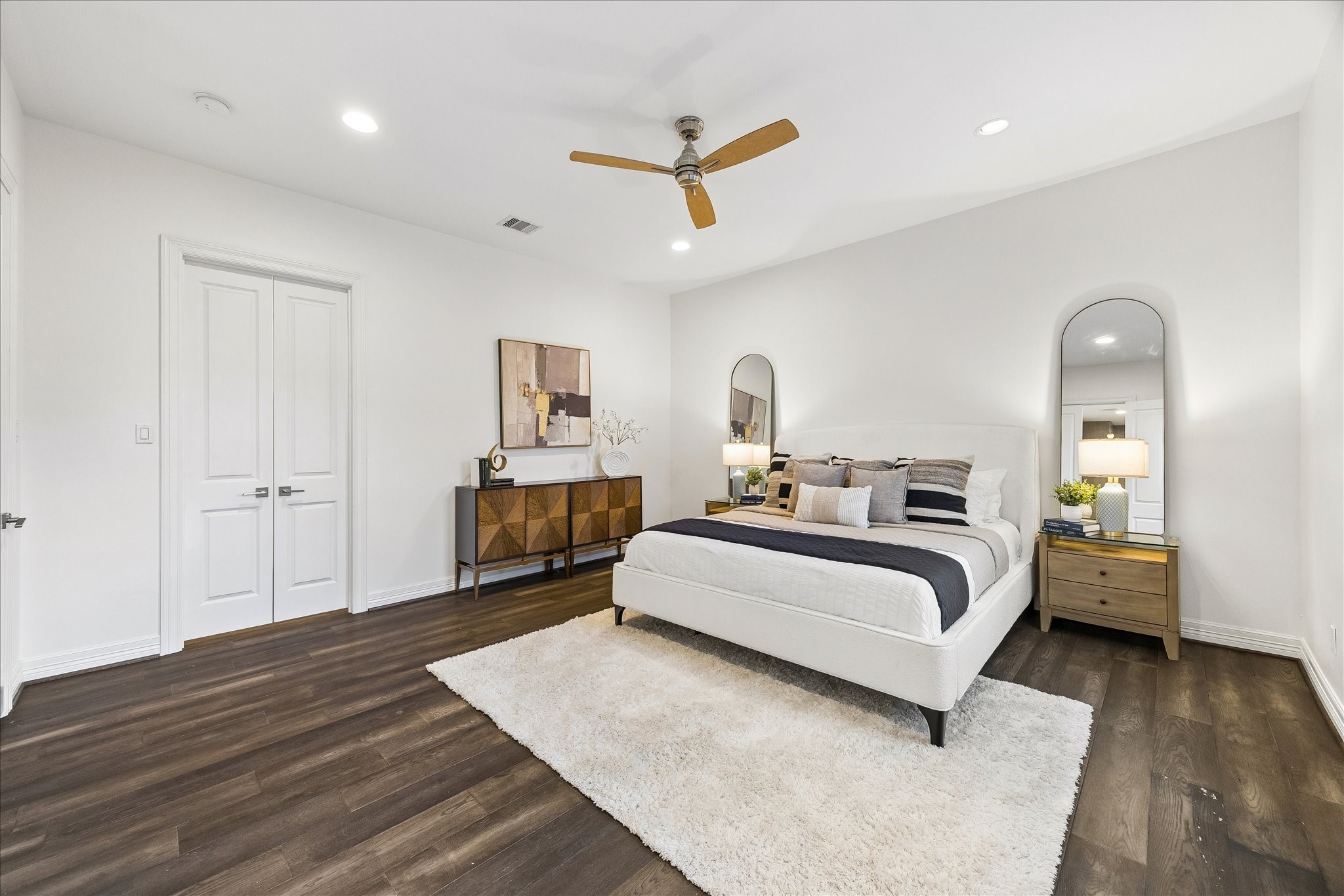 1012 Robin Street Houston, TX 77019 - Photo 17 of 36