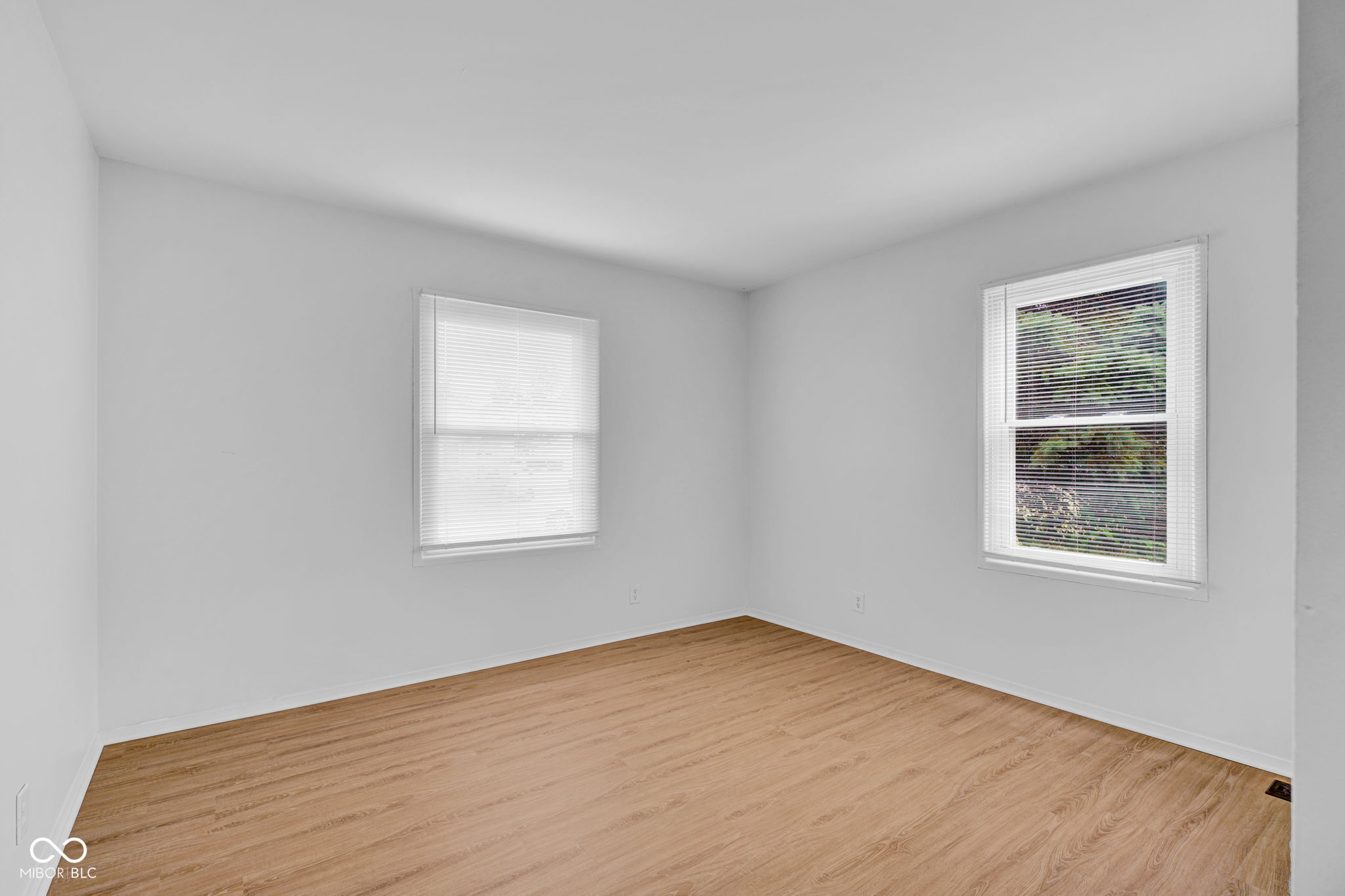 3025 Lucas Way Columbus, IN 47203 - Photo 22 of 31