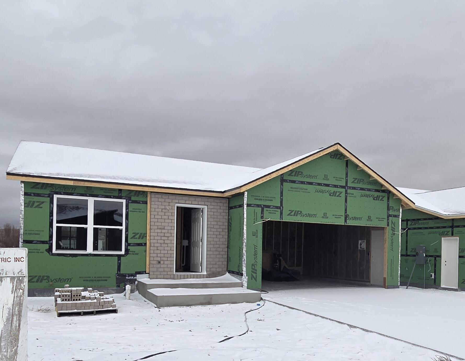 1115 Edelman Loop Sheridan, WY 82801 - Photo 2 of 6 20251203_082305
