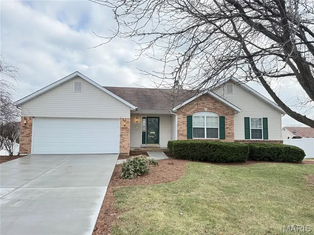 $349,900 | 1312 Washingtons Crossing Drive, O'Fallon, MO 63366