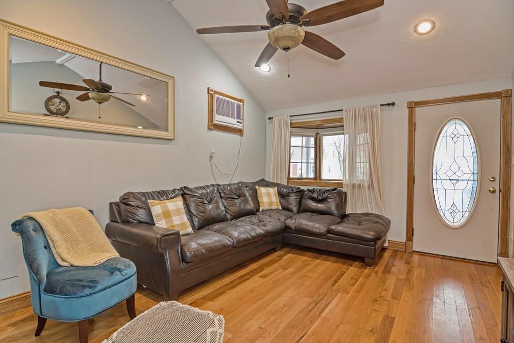 33 Packard Road Stoughton, MA 02072 - Photo 5 of 41 Gallery Image 5
