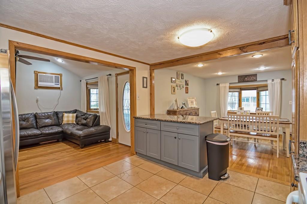 33 Packard Road Stoughton, MA 02072 - Photo 10 of 41 Gallery Image 10