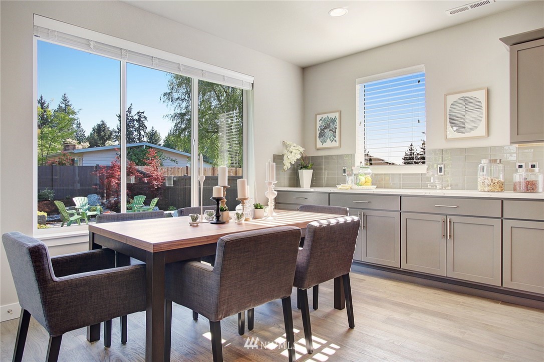 935 South 49th Street Renton, WA 98055 - Photo 8 of 22