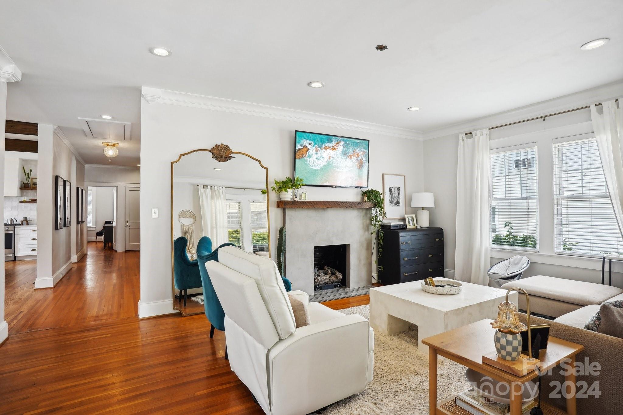 140 Spring Street Southwest Concord, NC 28025 - Photo 4 of 35 Gallery Image 4