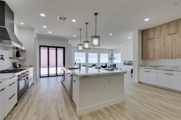 $1,224,808 | 311 South Lisbon Street, Henderson, NV 89015