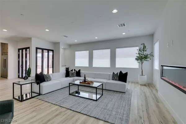 $1,224,808 | 311 South Lisbon Street, Henderson, NV 89015
