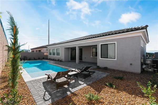 $1,224,808 | 311 South Lisbon Street, Henderson, NV 89015