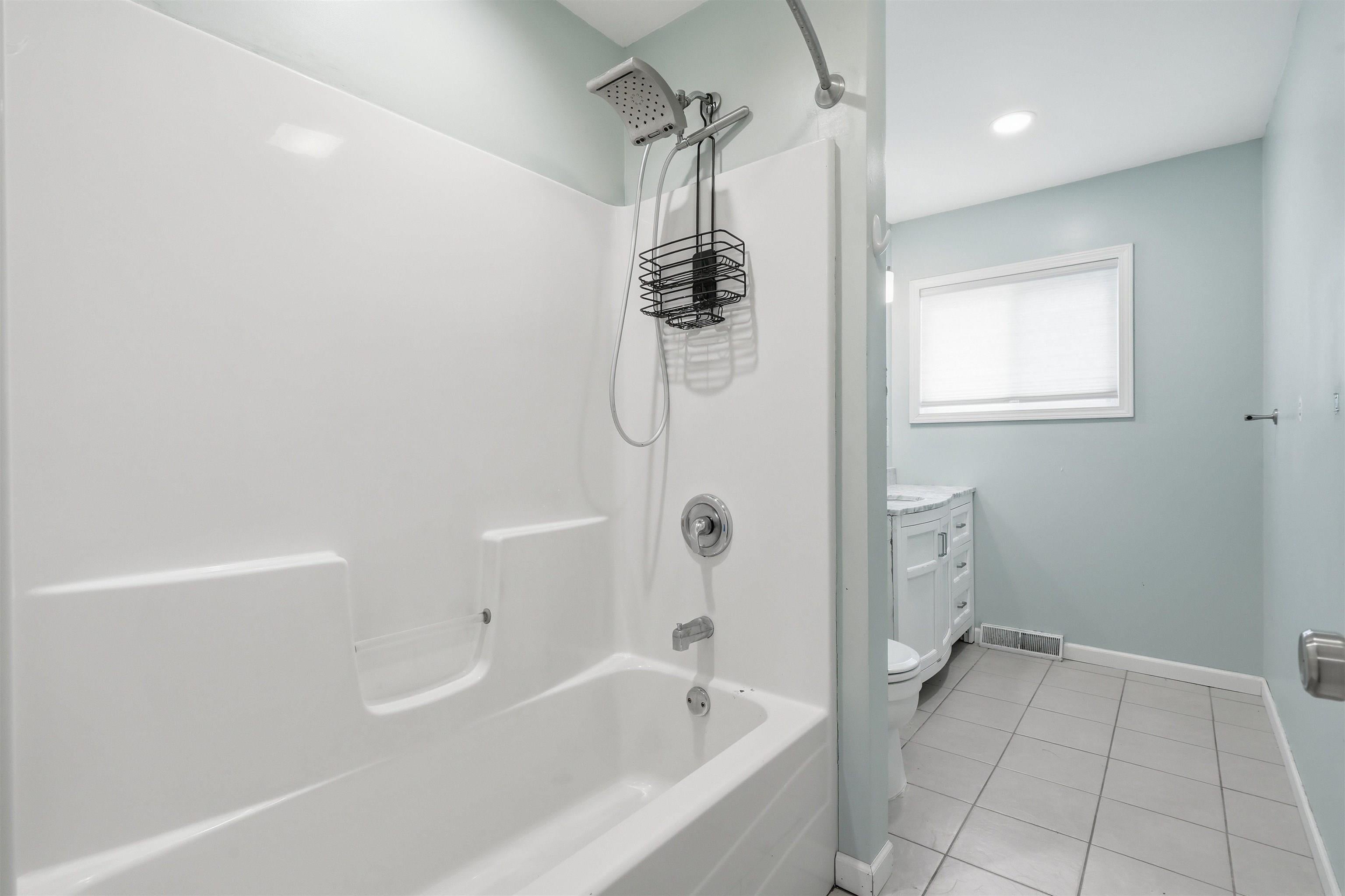 1745 Key Way Drive Dubuque, IA 52002 - Photo 10 of 19 Gallery Image 10