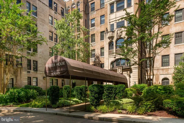 a view of a large building