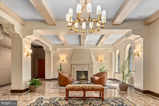 a view of an entryway with a workspace