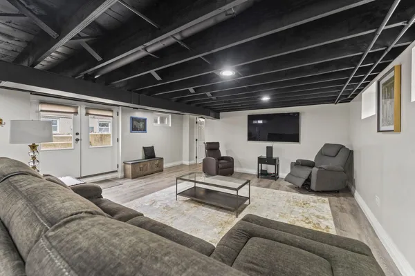 $639,000 | 348 Shady Lane, Elmhurst, IL 60126