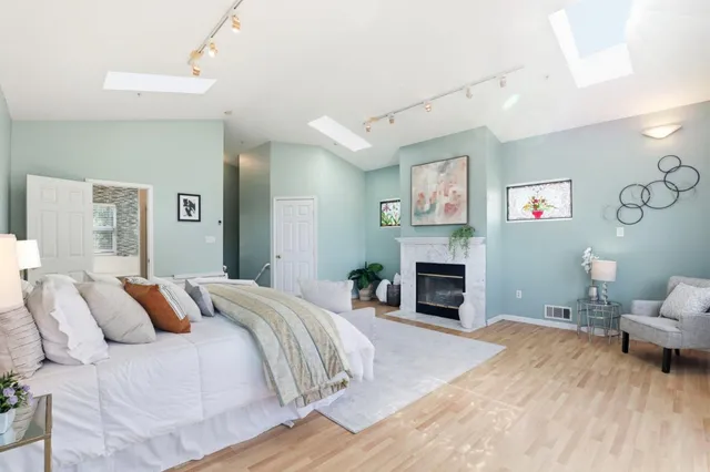 $1,249,000 | 5 Hibbert Court, Pacifica, CA 94044