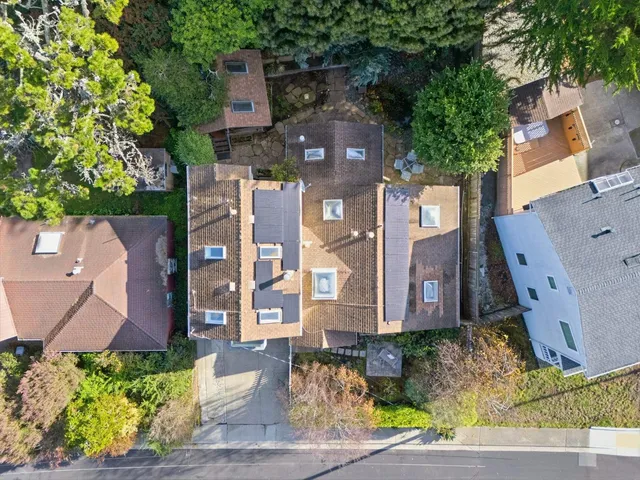 $1,249,000 | 5 Hibbert Court, Pacifica, CA 94044
