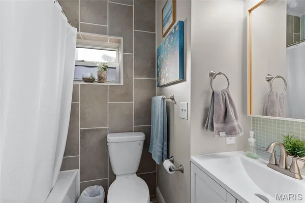 $299,000 | 5510 Botanical Avenue, St. Louis, MO 63110