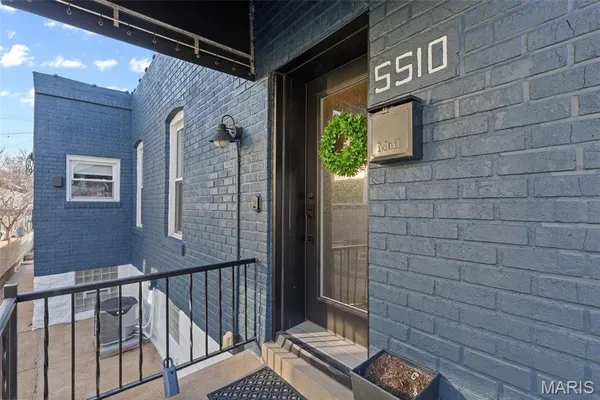$299,000 | 5510 Botanical Avenue, St. Louis, MO 63110