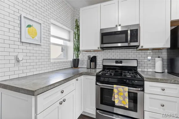 $299,000 | 5510 Botanical Avenue, St. Louis, MO 63110