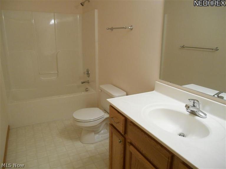 1925 Summerchase Road Northeast Canton, OH 44721 - Photo 11 of 17 Gallery Image 11