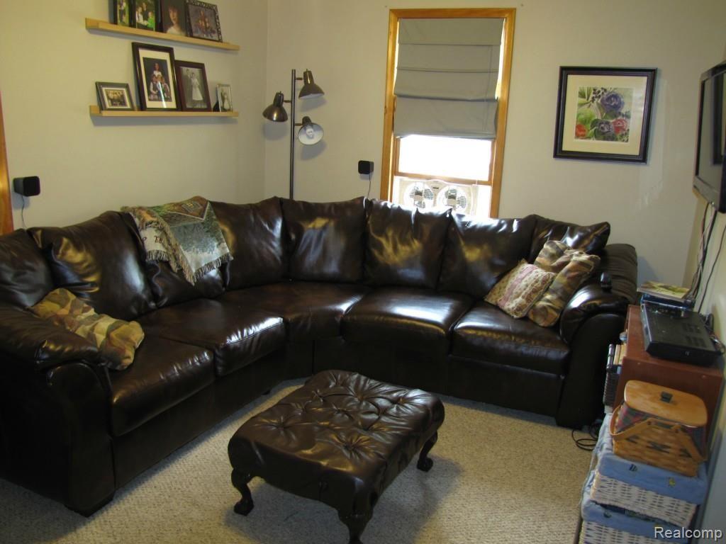 32199 Linderman Avenue Warren, MI 48093 - Photo 22 of 28 2014-08-30 15.46