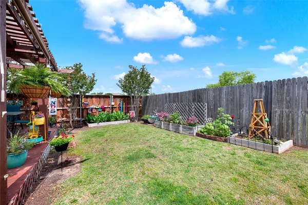 $300,000 | 618 Tumbleweed Drive, Forney, TX 75126