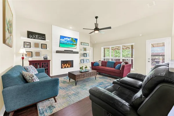 $300,000 | 618 Tumbleweed Drive, Forney, TX 75126