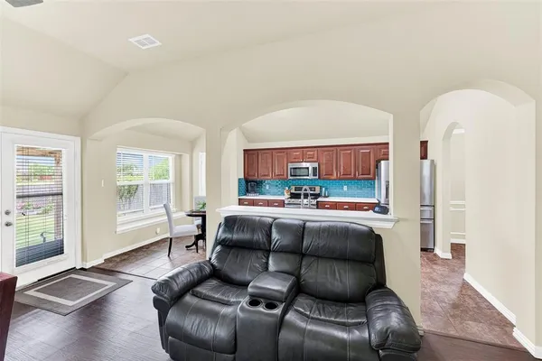 $300,000 | 618 Tumbleweed Drive, Forney, TX 75126