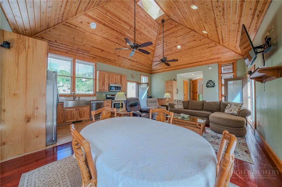 426 Cook Town Road Bakersville, NC 28705 - Photo 13 of 50
