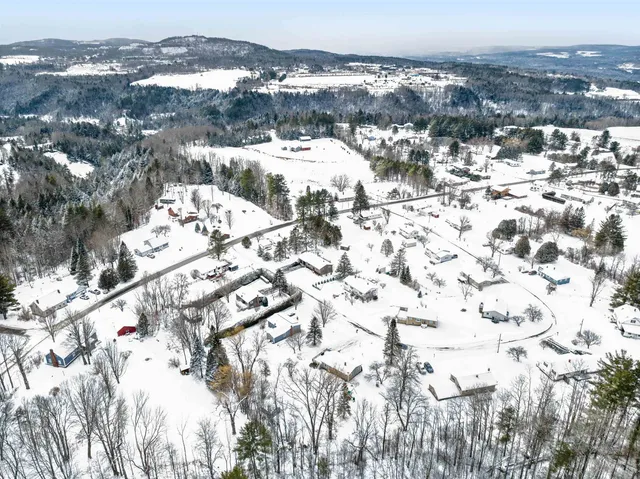 $325,000 | 14 Crescent Lane, Barre Town, VT 05641