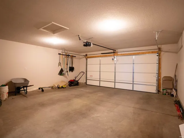 $349,990 | 4922 Hammock Drive, Fort Wayne, IN 46818