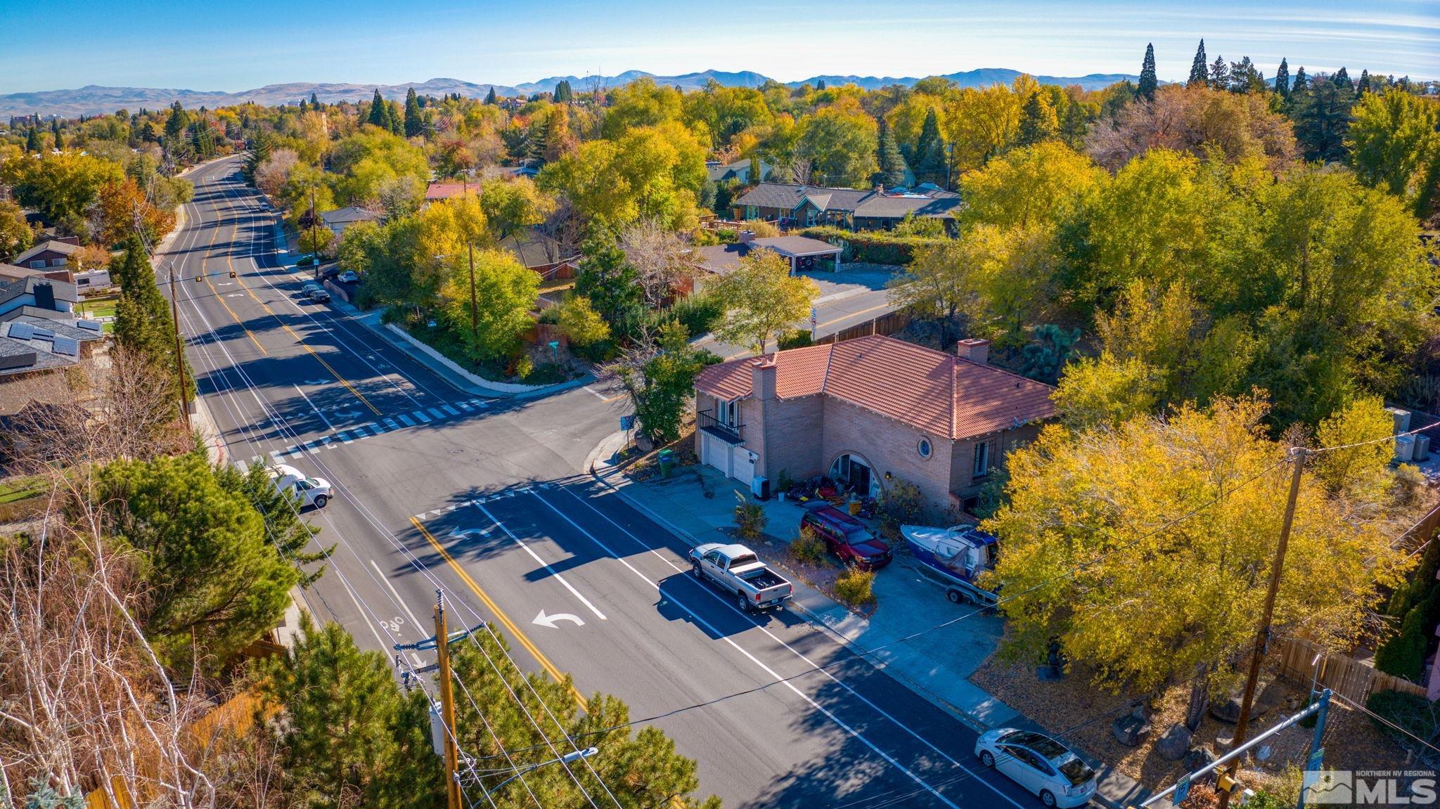 1950 Mayberry Drive Reno, NV 89509 - Photo 4 of 39 Photo 4
