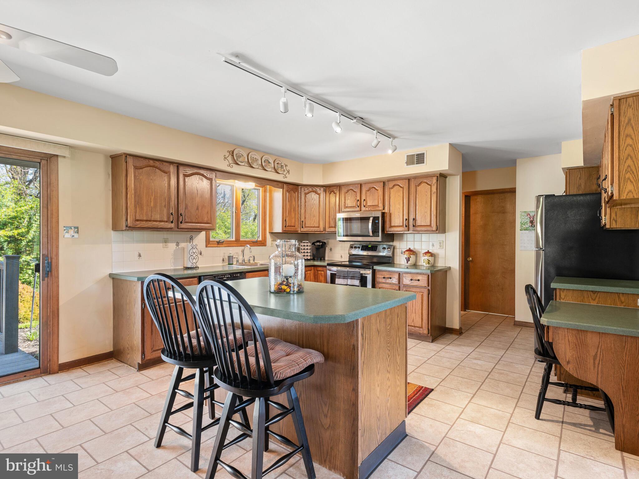 315 Mattson Road Garnet Valley, PA 19060 - Photo 19 of 46 Gallery Image 19
