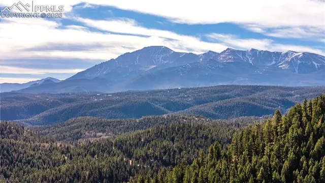 $568,000 | 464 Evergreen Court, Woodland Park, CO 80863