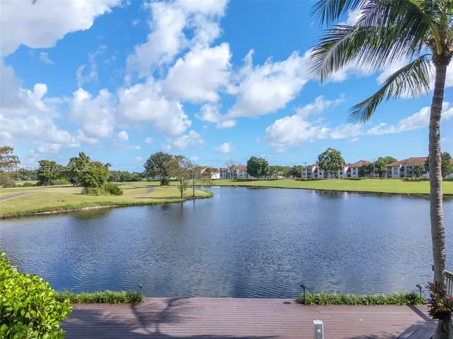 $4,995,000 | 2941 Fairway Drive, Hollywood, FL 33021