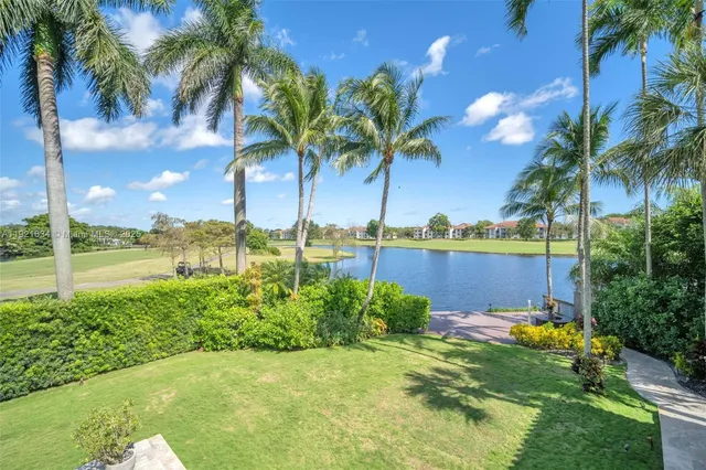 $4,995,000 | 2941 Fairway Drive, Hollywood, FL 33021