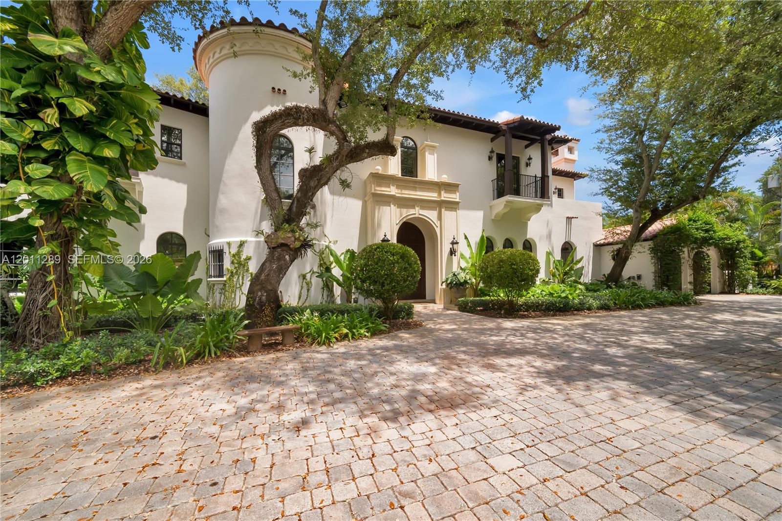 8301 Southwest 53rd Avenue Miami, FL 33143 - Photo 1 of 80