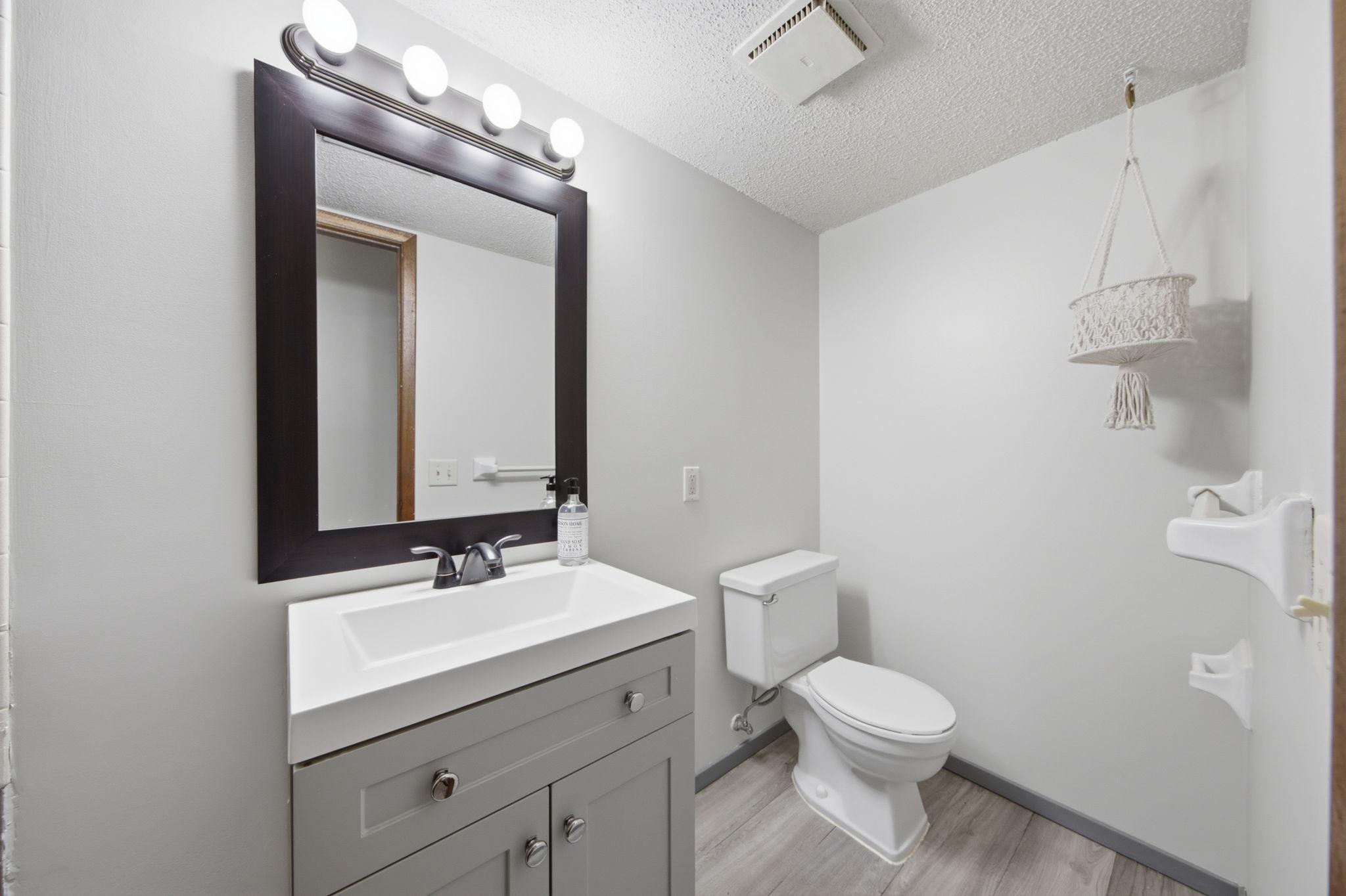14700 Embry Path Apple Valley, MN 55124 - Photo 23 of 33
