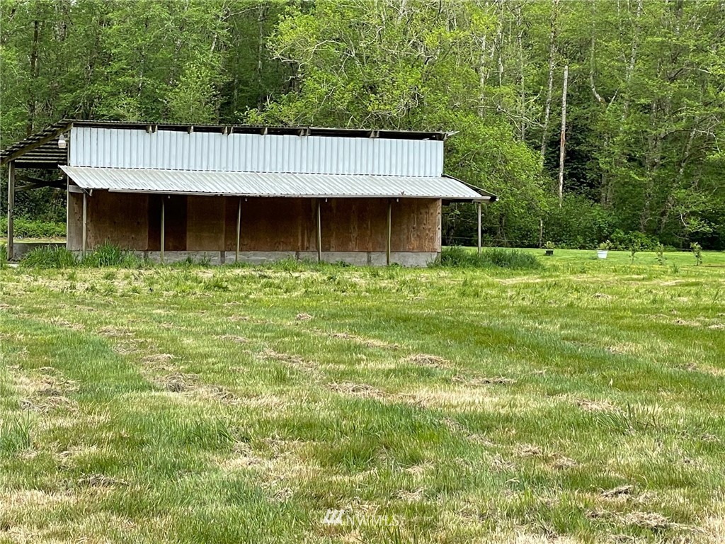 24031 Wallitner Road Arlington, WA 98223 - Photo 7 of 15 Gallery Image 7