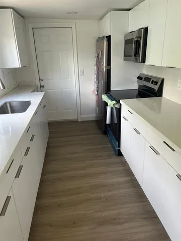 $1,900 | 648 West 10th Street, Riviera Beach, FL 33404