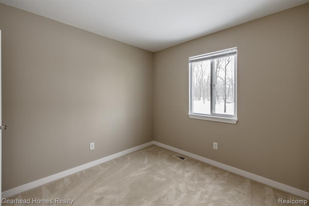12749 Shaffer Road Davisburg, MI 48350 - Photo 22 of 98 Gallery Image 22