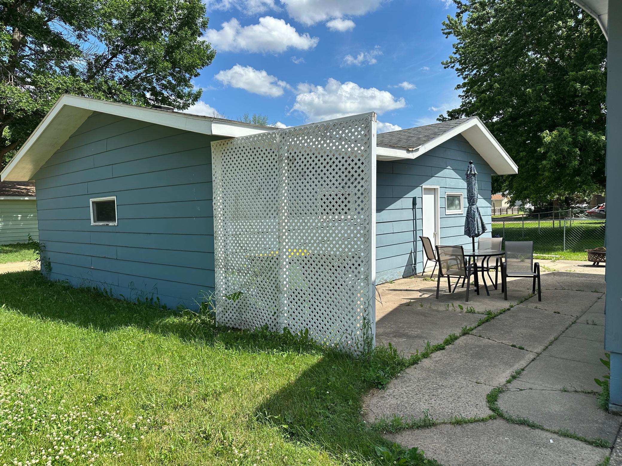 100 Deschepper Street Marshall, MN 56258 - Photo 3 of 4