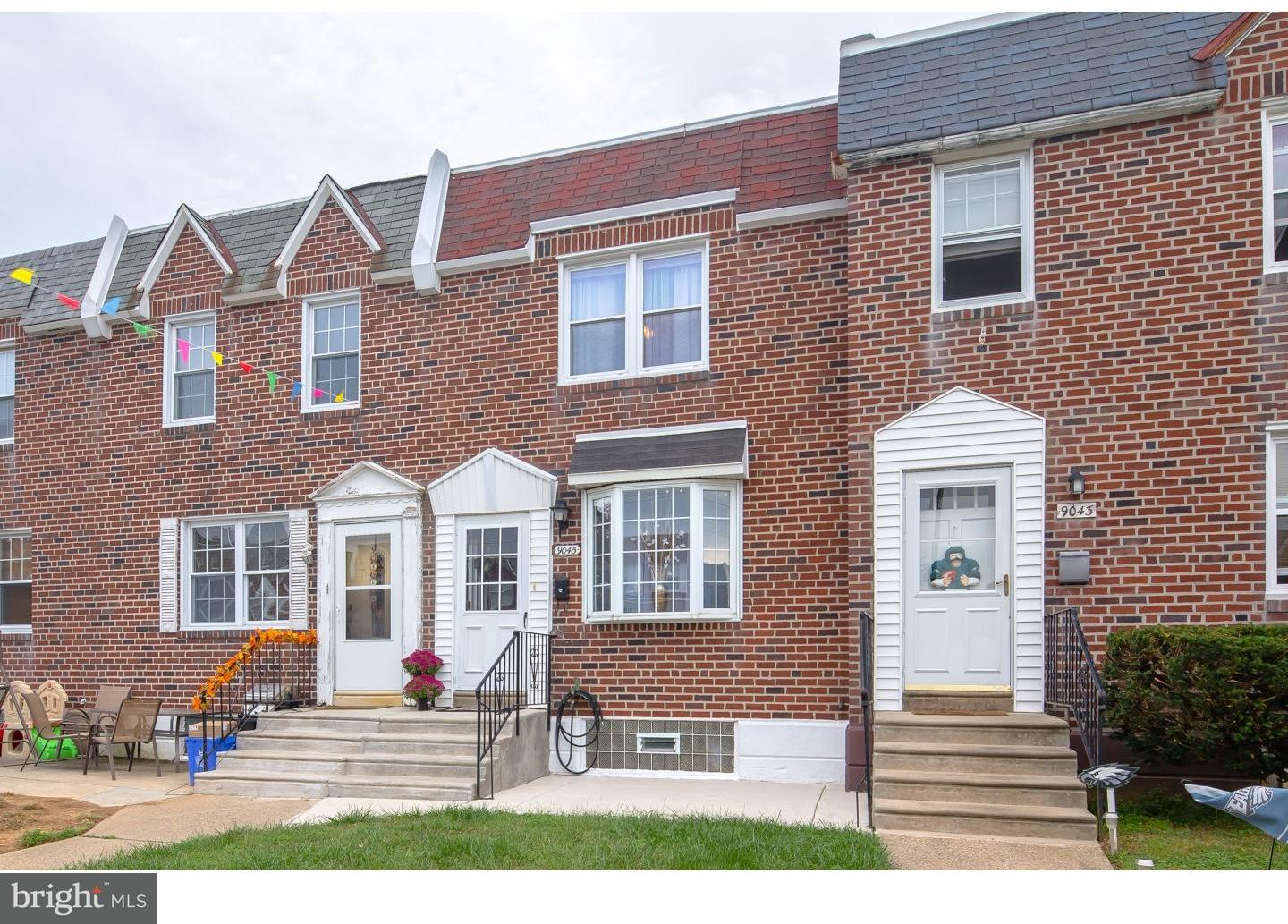 9045 Wesleyan Road Philadelphia, PA 19136 - Photo 2 of 18 Exterior Front