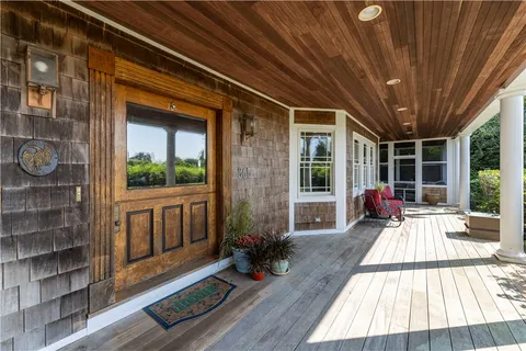 $3,600,000 | 365 Boston Neck Road, Narragansett, RI 02882
