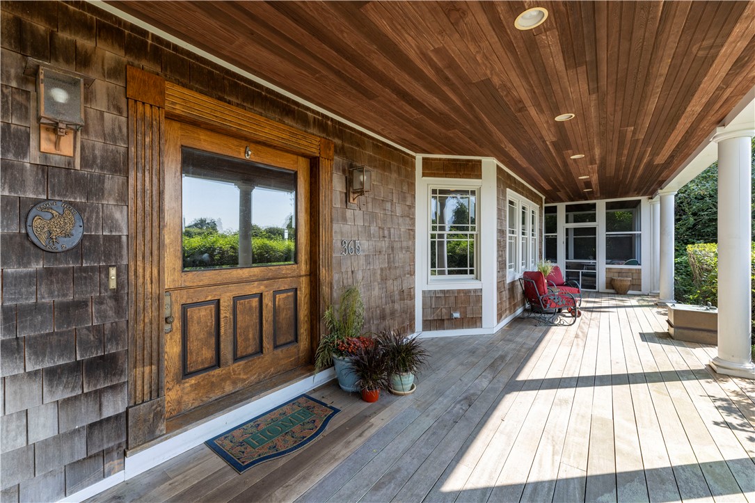 365 Boston Neck Road Narragansett, RI 02882 - Photo 4 of 50