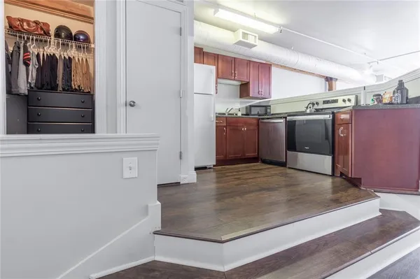 $169,900 | 700 Broadway Boulevard, Unit 509, Kansas City, MO 64105