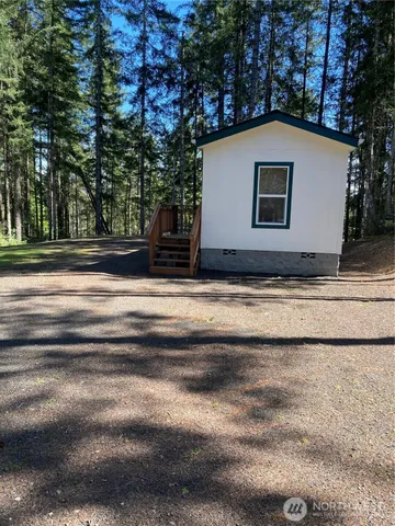 $900,000 | 50 North Beaver Place South, Hoodsport, WA 98548