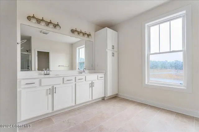 $778,054 | 15 Eastpointe Drive, Wilton, NY 12866