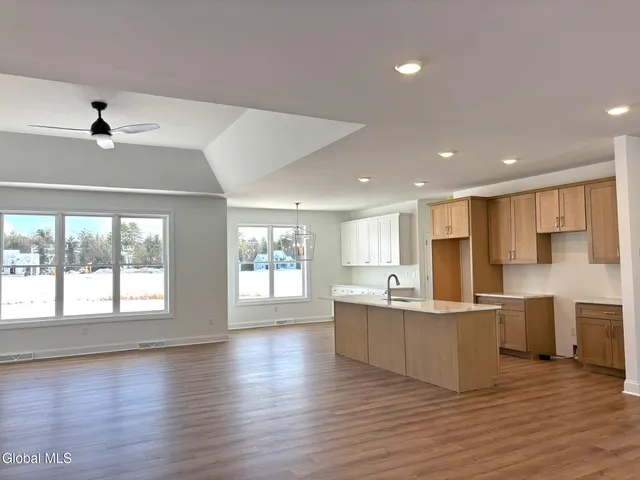 $778,054 | 15 Eastpointe Drive, Wilton, NY 12866