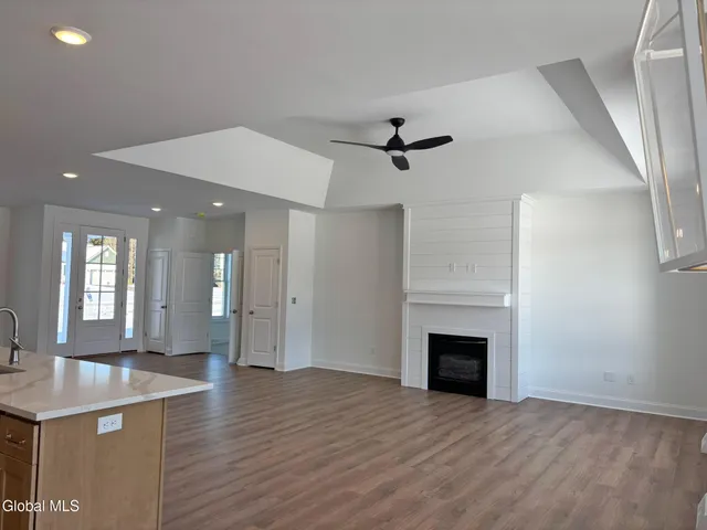 $778,054 | 15 Eastpointe Drive, Wilton, NY 12866